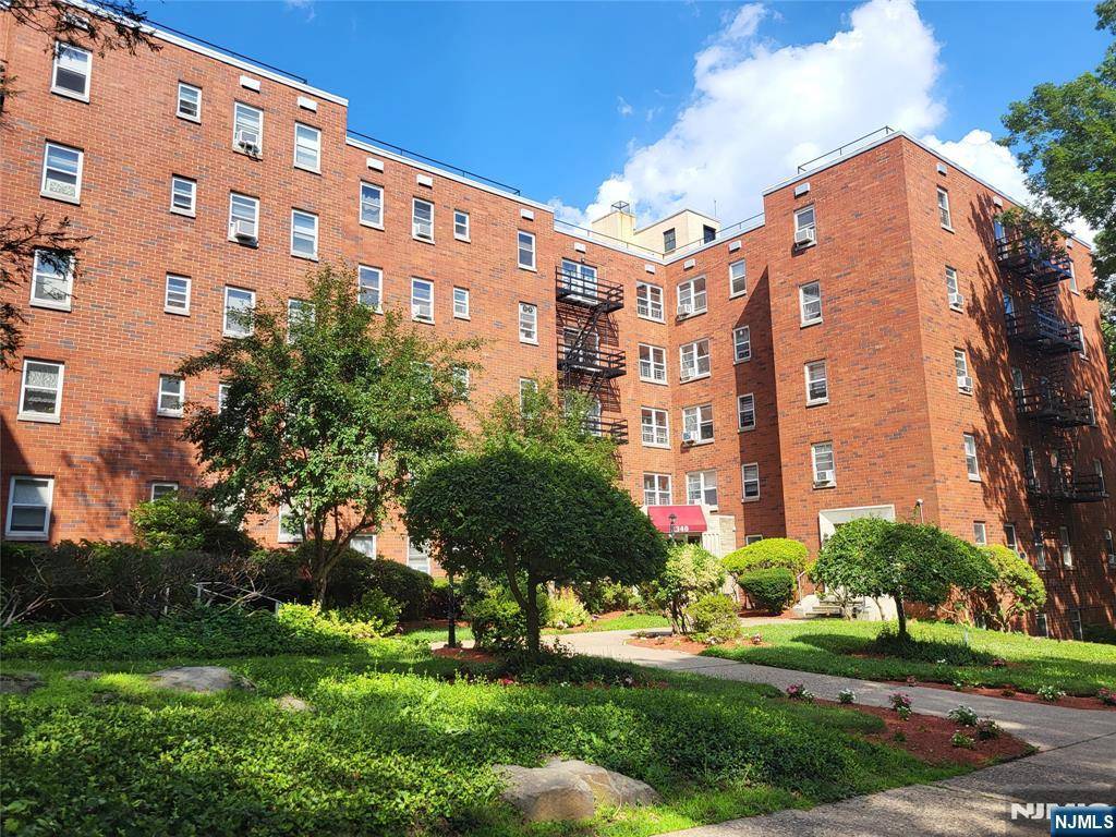 2340 Linwood #3F, Fort Lee, NJ 07024
