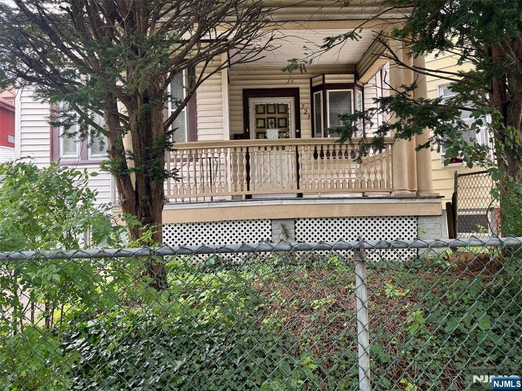 Paterson, NJ 07504,723 26th ST