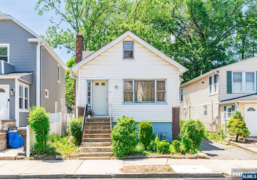 213 Kerrigan BLVD, Newark, NJ 07106