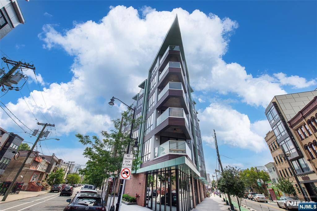 332 Newark #2b, Jersey City, NJ 07302