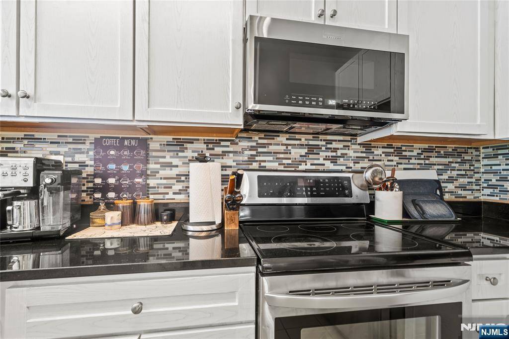 West New York, NJ 07093,24 Ave At Port Imperial #328