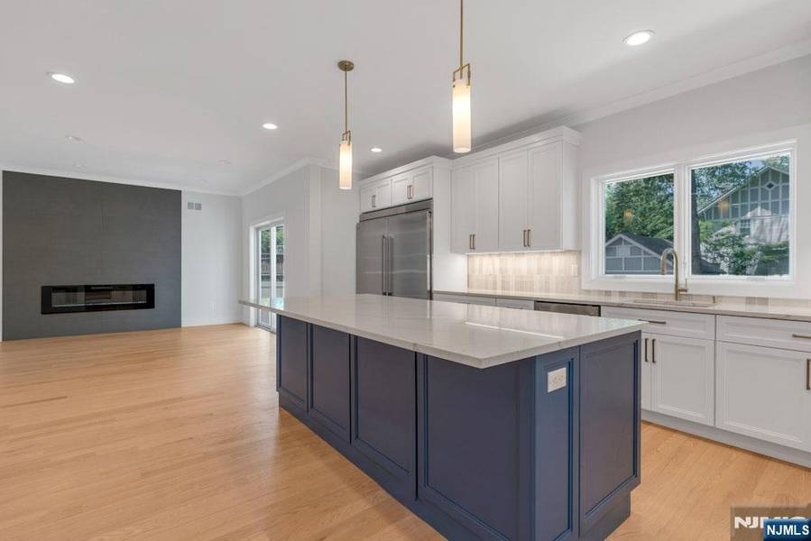 273 W Englewood AVE, Teaneck, NJ 07666