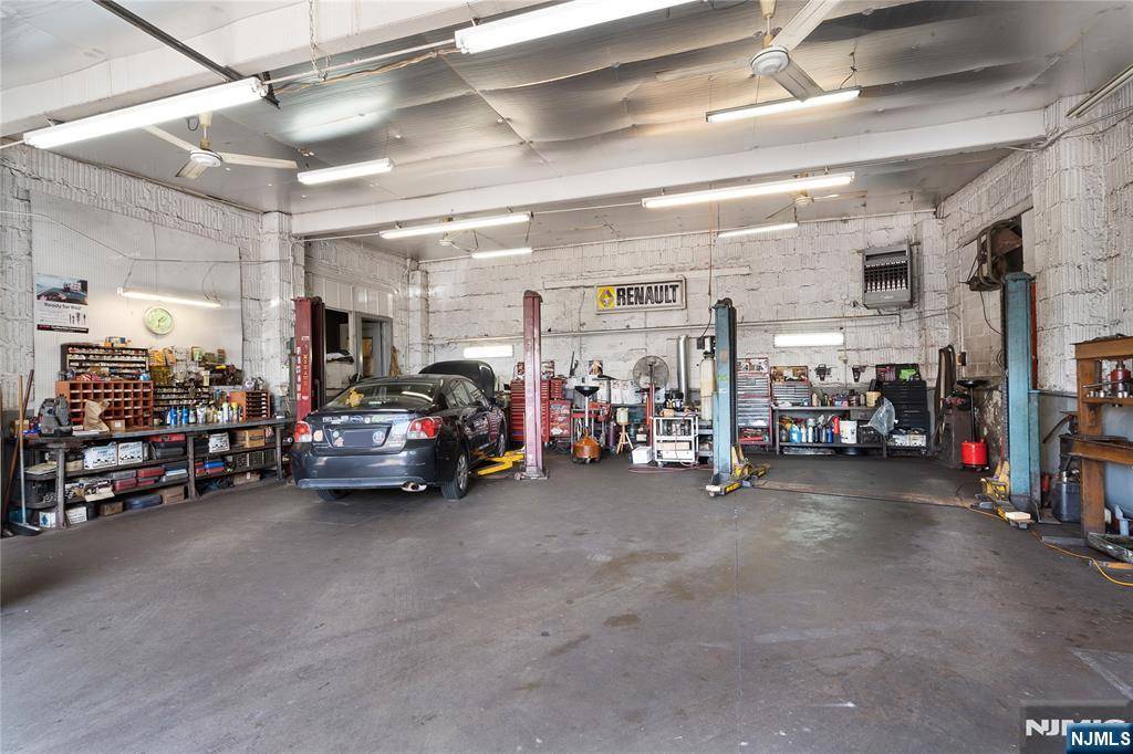 Wood Ridge, NJ 07075,53 Hackensack ST