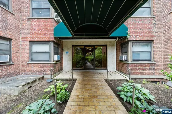 Fort Lee, NJ 07024,2335 Hudson TER #E6