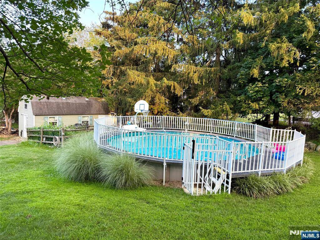 North Haledon, NJ 07508,156 Dorothy DR