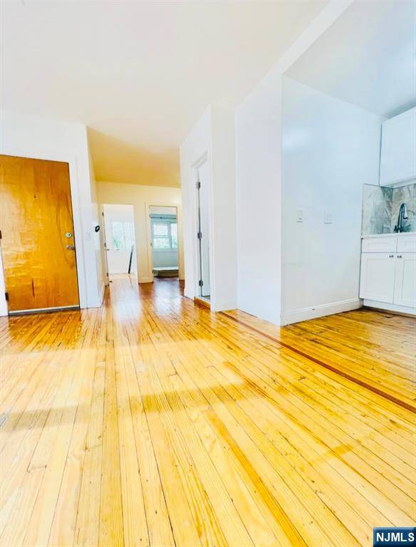 92 Lester ST #2, Wallington, NJ 07057