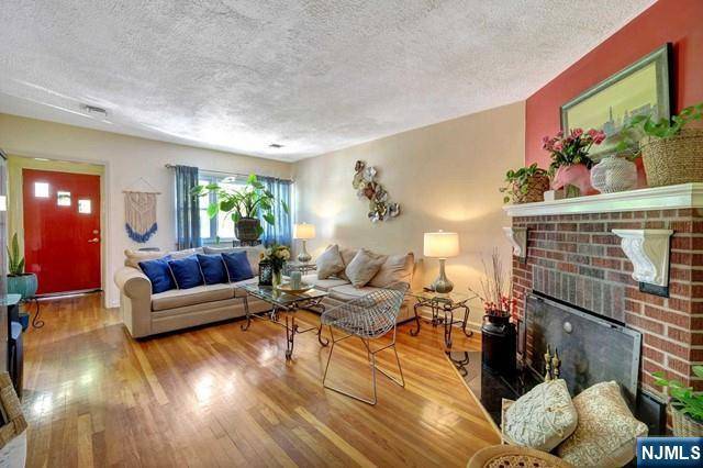 280 Knickerbocker RD, Closter, NJ 07624