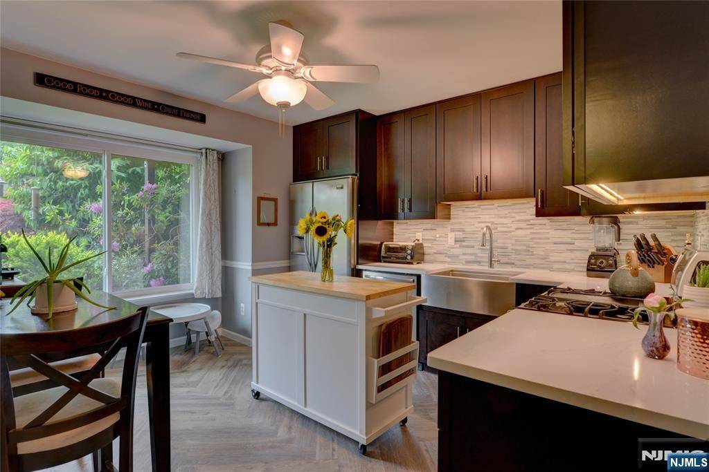 Wanaque, NJ 07465,11H Brookside HTS