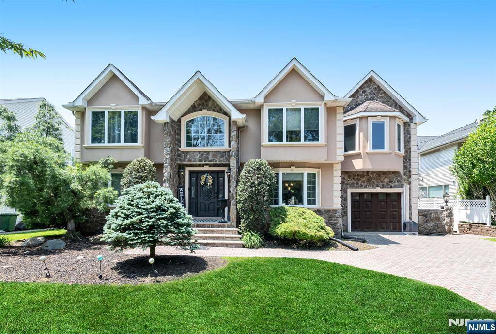 469 Nevada ST, Paramus, NJ 07652