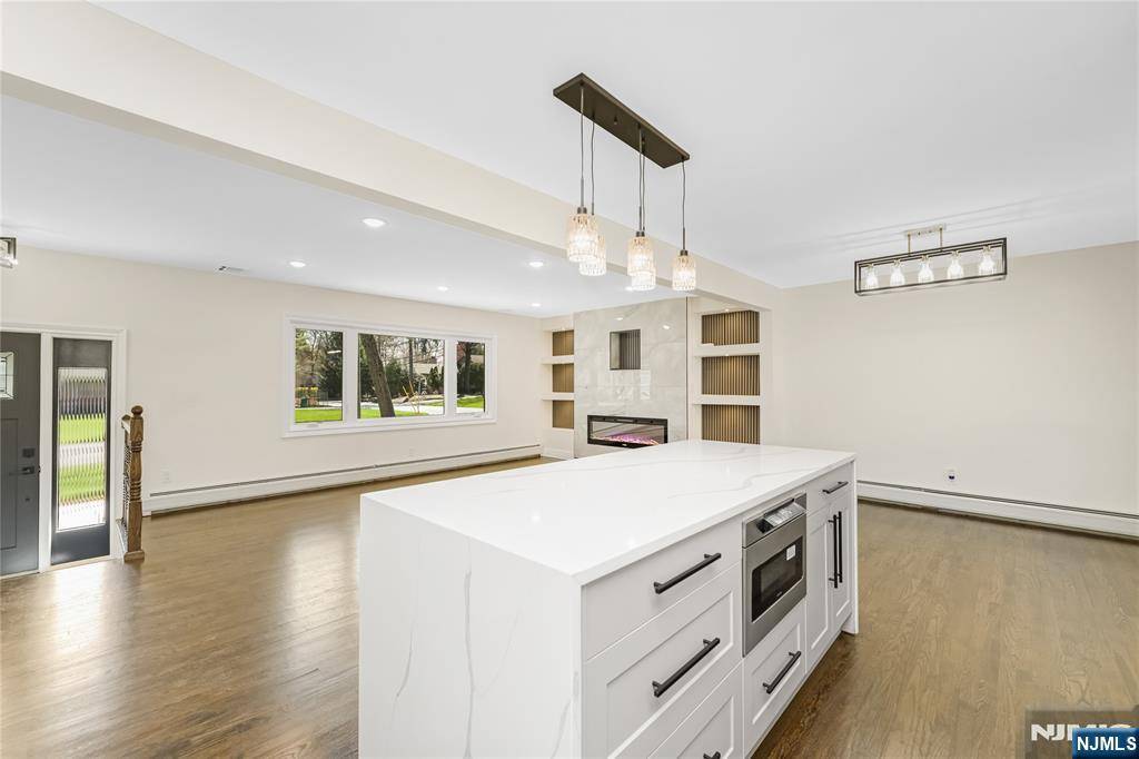 4 Nelson ST, Harrington Park, NJ 07640
