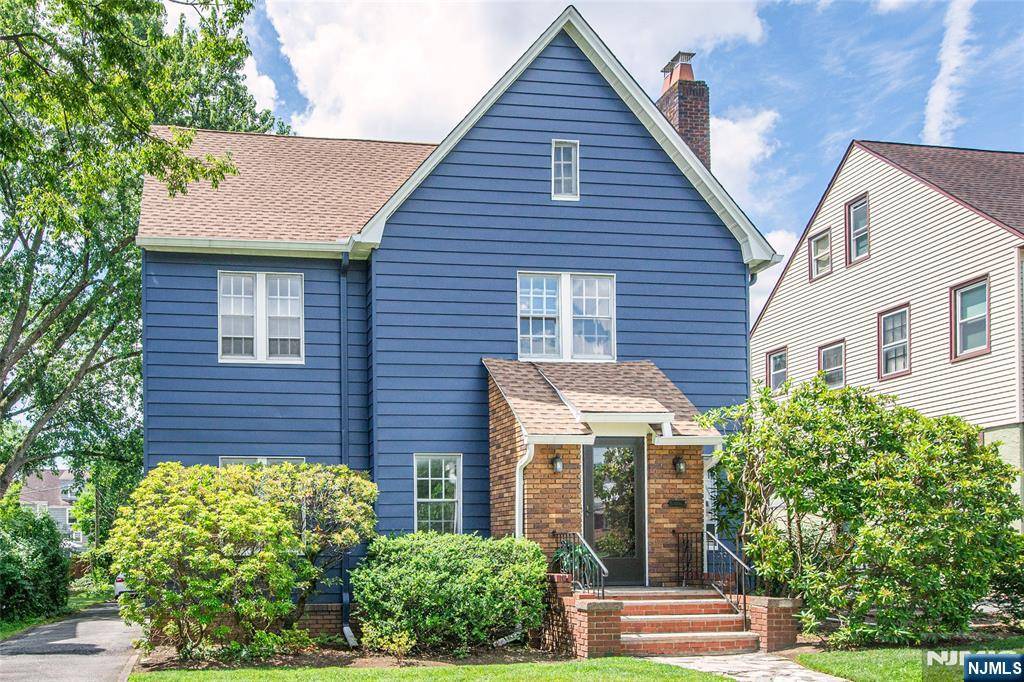 33 Stephen ST, Montclair, NJ 07042