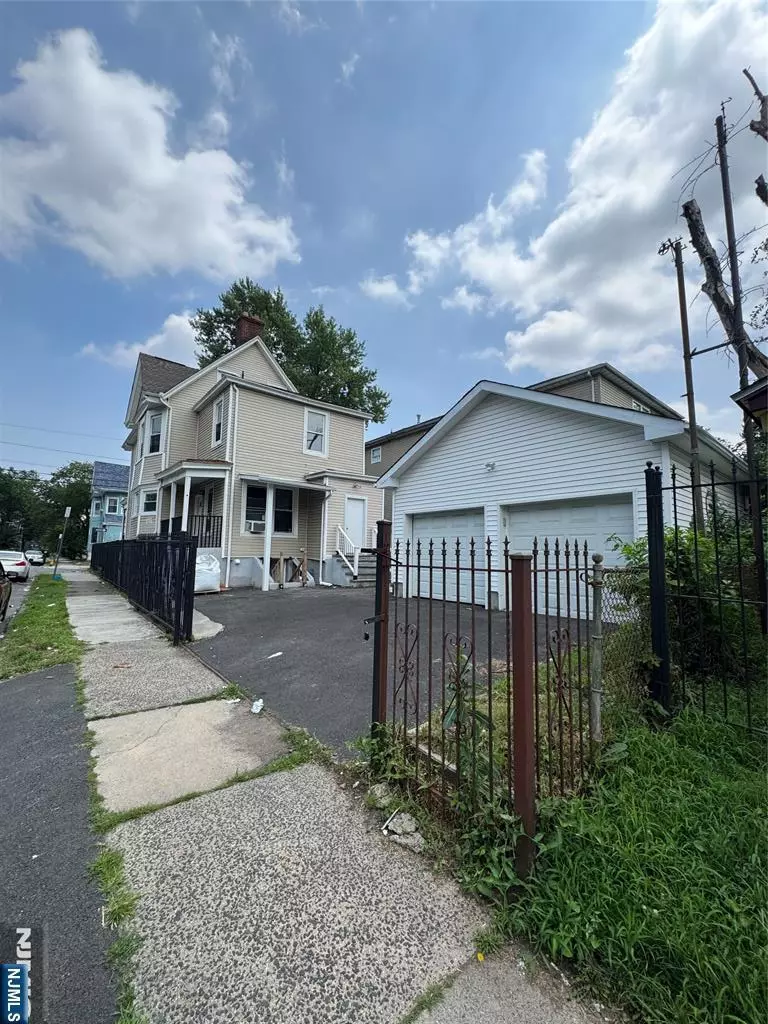 Newark, NJ 07106,89 Isabella AVE