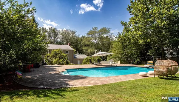 28 Mohawk AVE, Norwood, NJ 07648