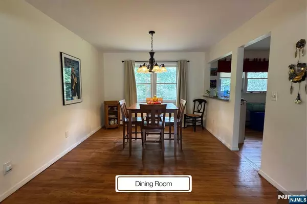 Ridgewood, NJ 07450,504 Corella CT