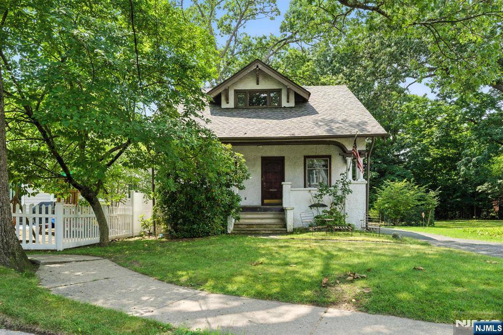 165 Tenafly RD, Tenafly, NJ 07670
