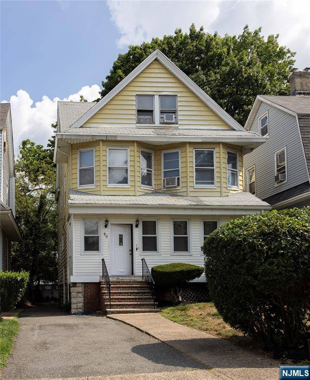90 Burchard AVE, East Orange, NJ 07017