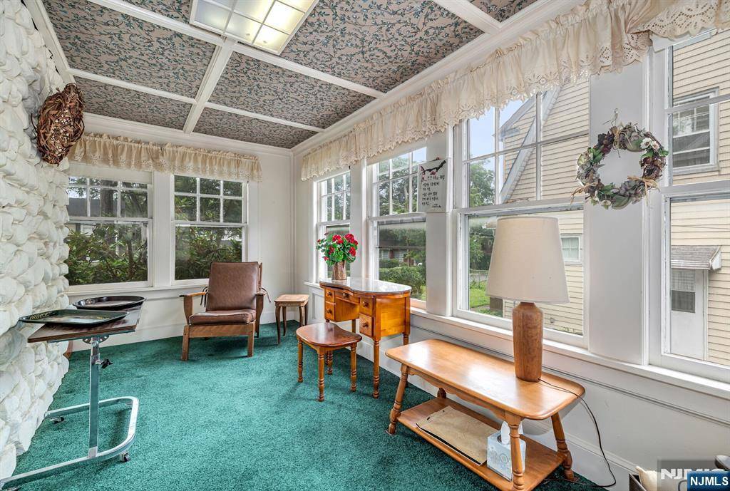 Glen Rock, NJ 07452,21 Henry ST