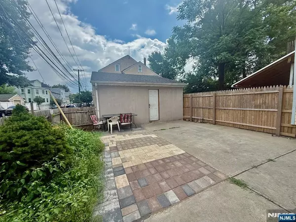 Paterson, NJ 07524,1 Graham AVE