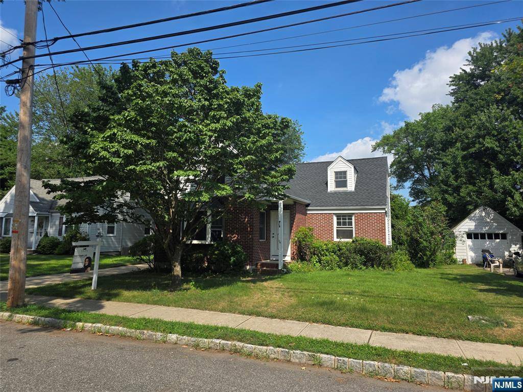 114 Brookside AVE, Cresskill, NJ 07626