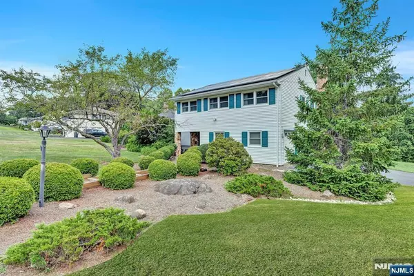 Wayne, NJ 07470,4 Corvair PL