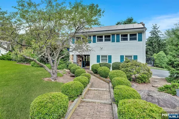 Wayne, NJ 07470,4 Corvair PL