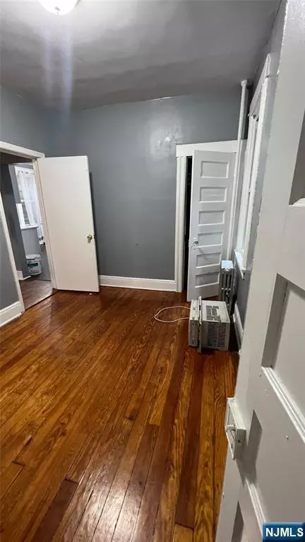 Jersey City, NJ 07307,256 Liberty AVE #2