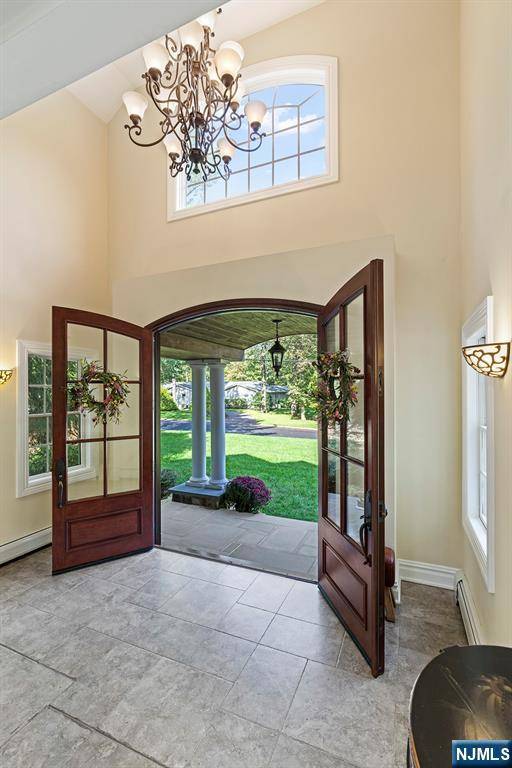 Franklin Lakes, NJ 07417,719 Chestnut PL