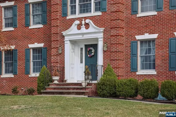North Haledon, NJ 07508,57 Laurie DR