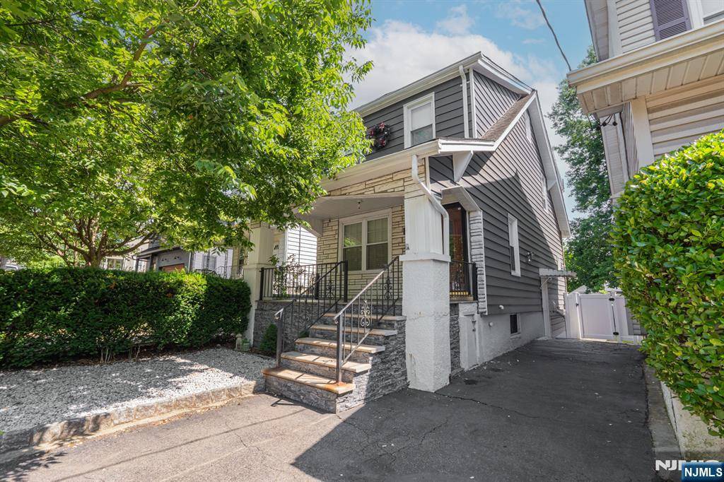 39 Summit ST, Ridgefield Park, NJ 07660