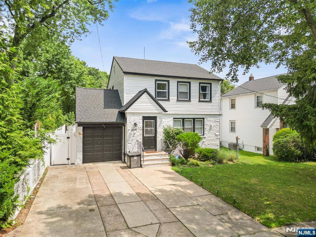 Teaneck, NJ 07666,49 Walnut ST