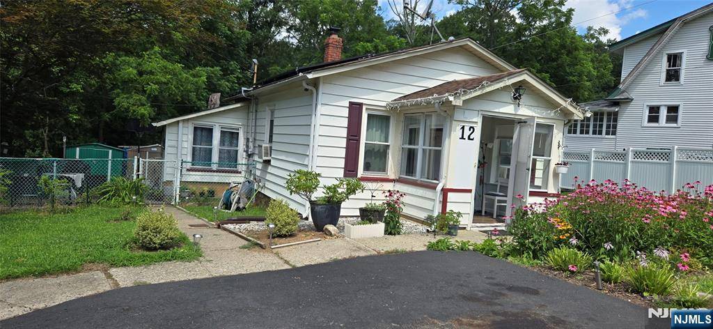 Hopatcong, NJ 07843,12 Lakeside BLVD