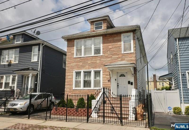 241 N 16th ST, Bloomfield, NJ 07003