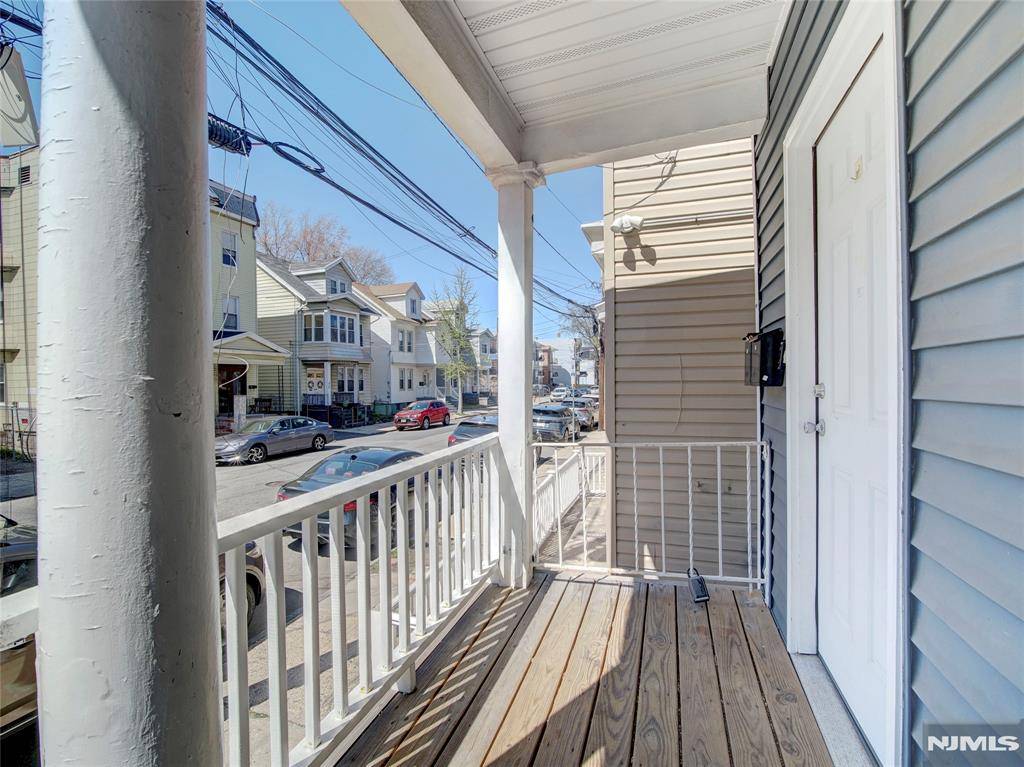 Newark, NJ 07103,786 S 17th ST