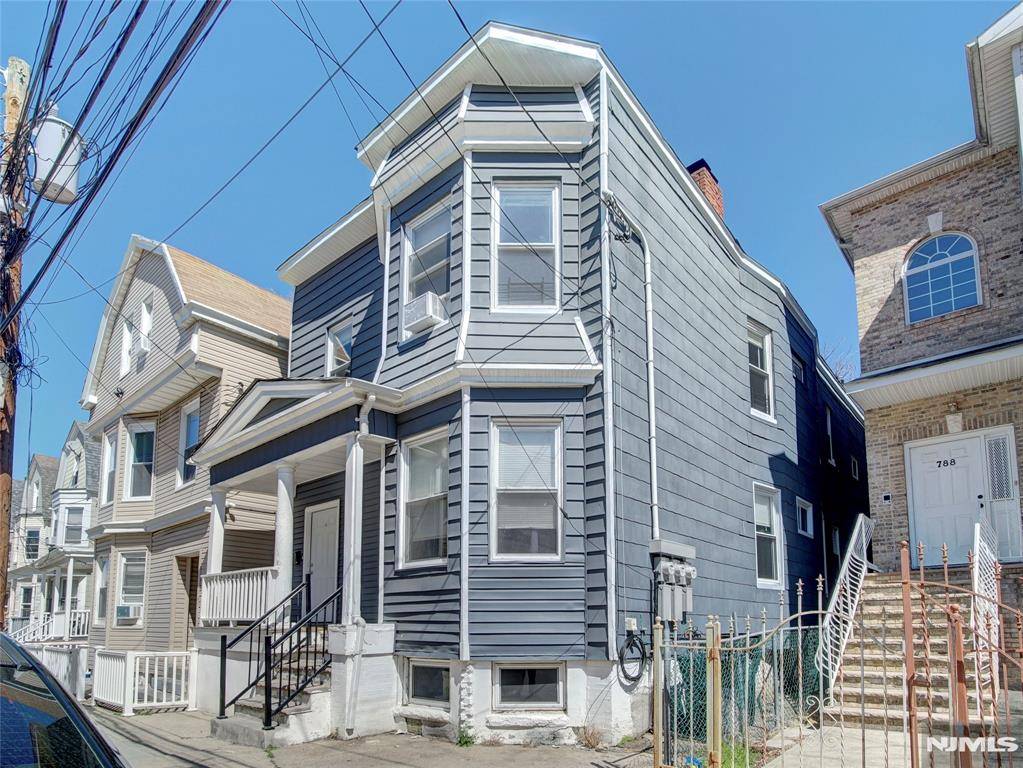 Newark, NJ 07103,786 S 17th ST