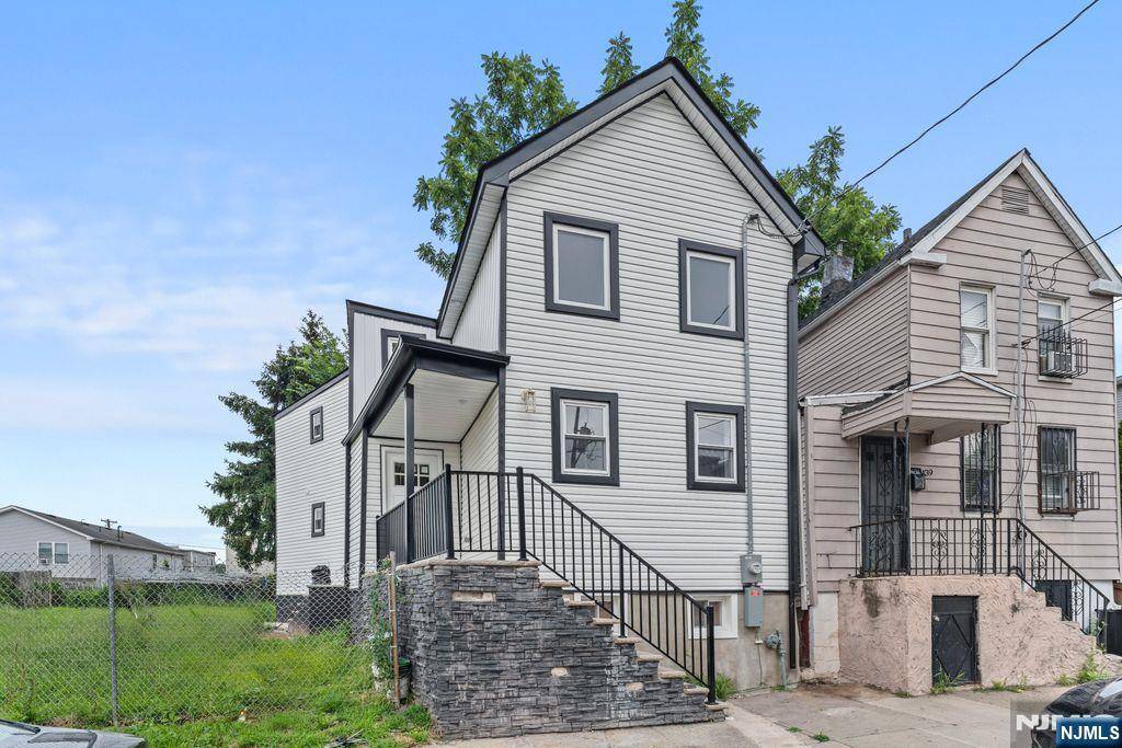 441 9th ST, Newark, NJ 07103