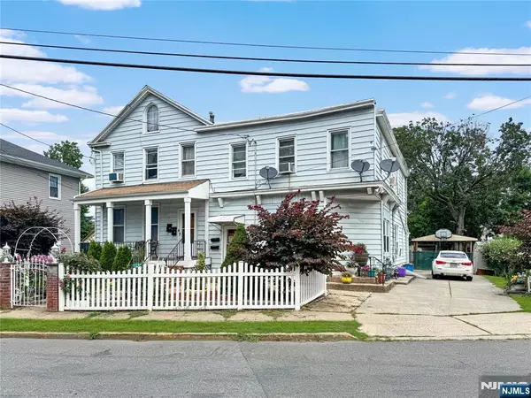 Rahway, NJ 07065,716 Grand AVE