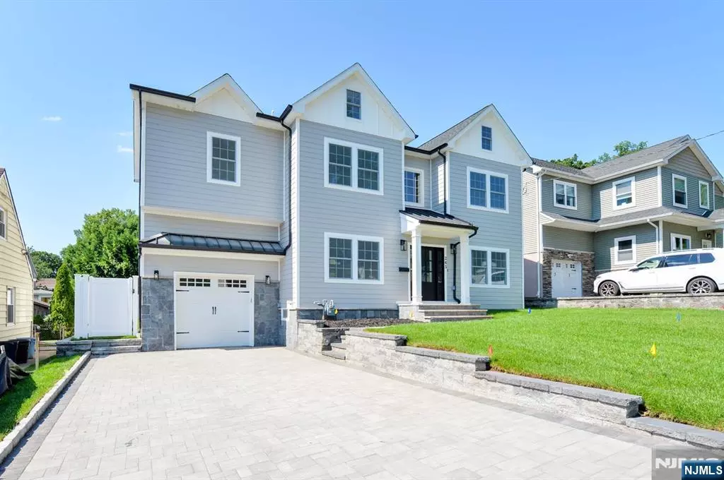 River Edge, NJ 07661,265 Adams AVE