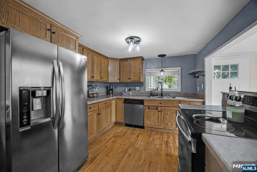 Hardyston, NJ 07460,10 Island CT