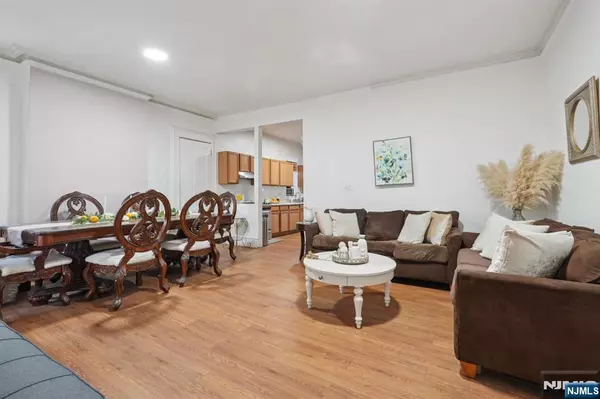 Prospect Park, NJ 07508,405 8th ST