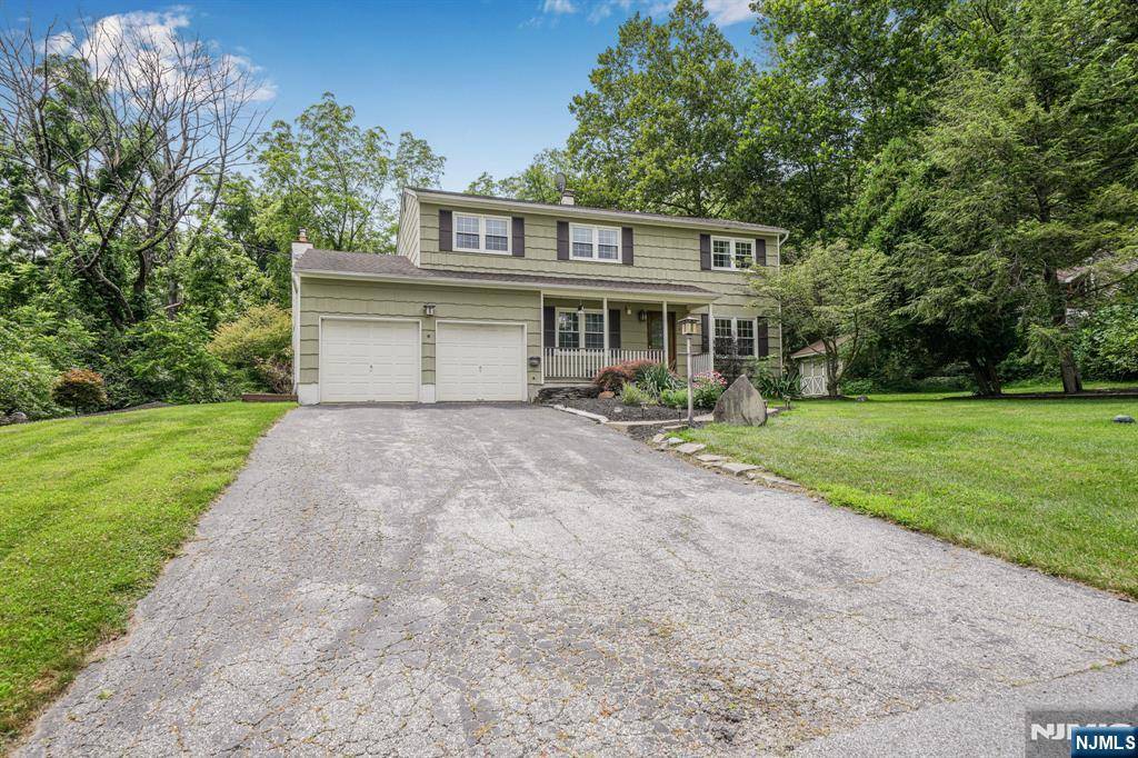 9 Rolling Hills RD, Sussex, NJ 07461