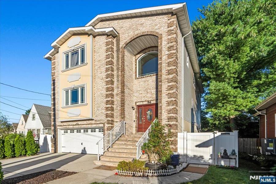 56 Kearney ST, Lyndhurst, NJ 07071