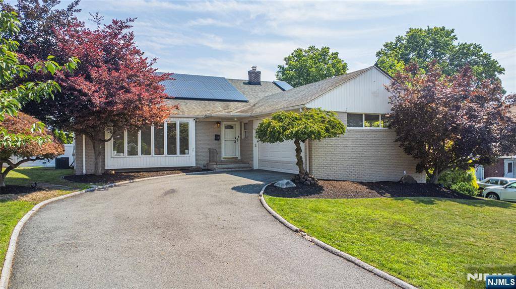 Clifton, NJ 07013,32 Brantwood PL