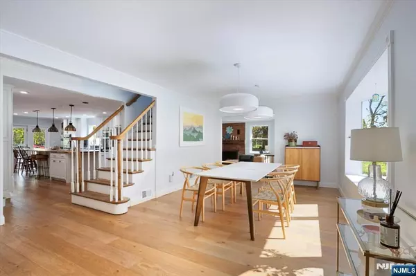 60 Woodland RD, Mendham Township, NJ 07869