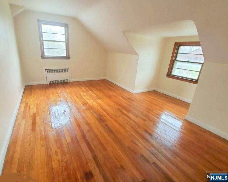 Clifton, NJ 07013,18 Howard AVE #2