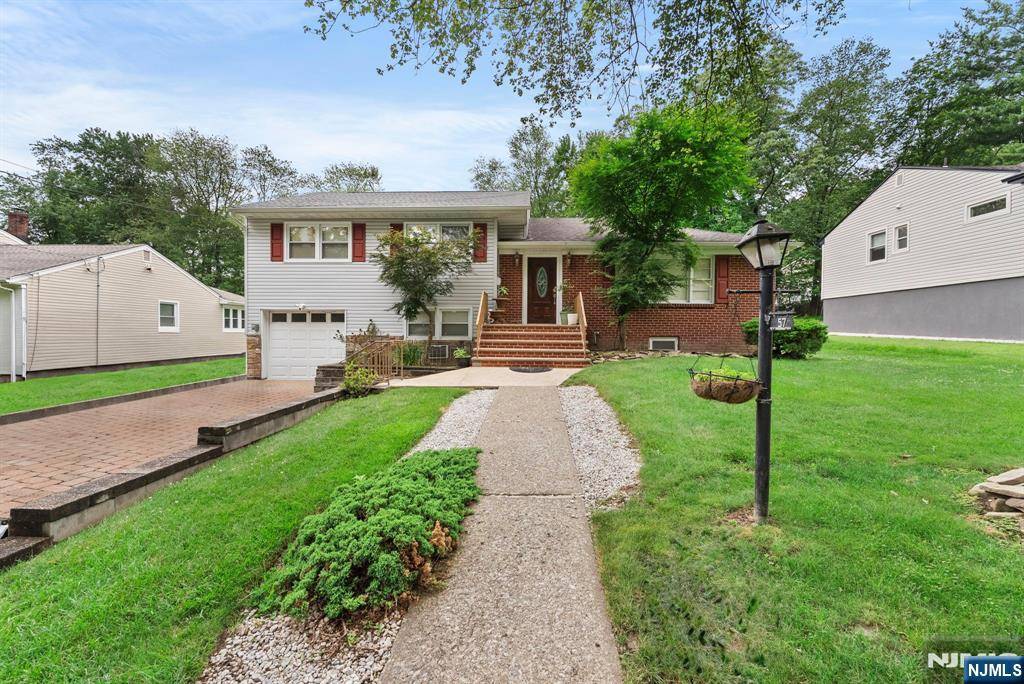 57 Rosemont TER, West Orange, NJ 07052