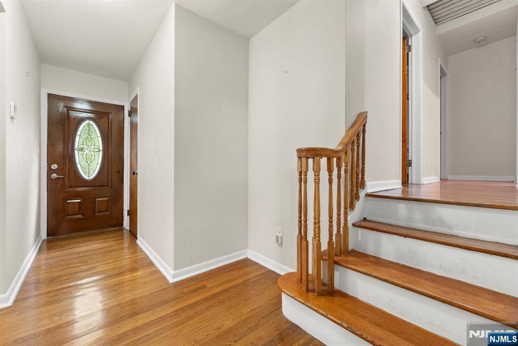 West Orange, NJ 07052,57 Rosemont TER