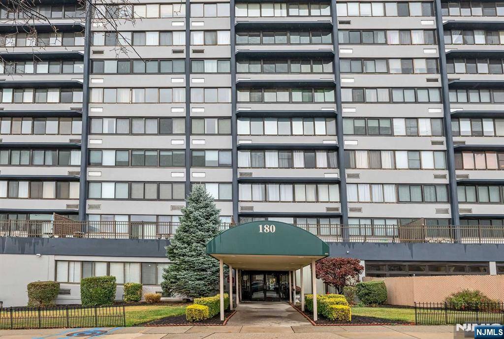 Passaic, NJ 07055,170-202 Lafayette Ave AVE #101