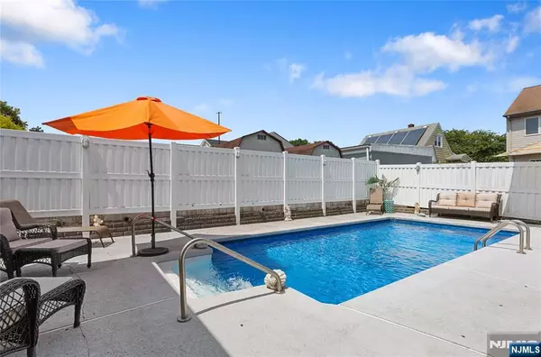 Lodi, NJ 07644,85 Avenue E