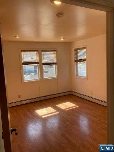 Clifton, NJ 07011,117-119 W 2nd ST