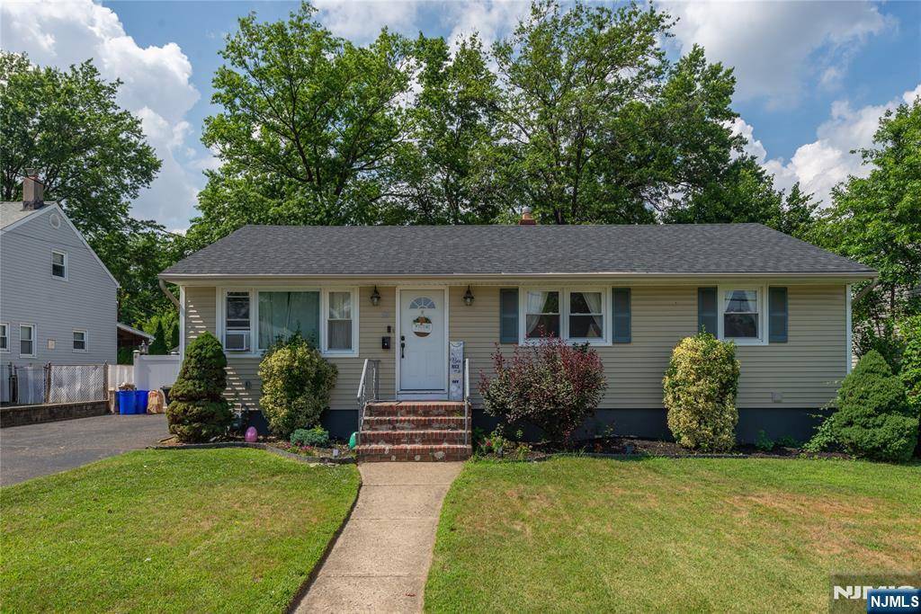 527 Lyster AVE, Saddle Brook, NJ 07663